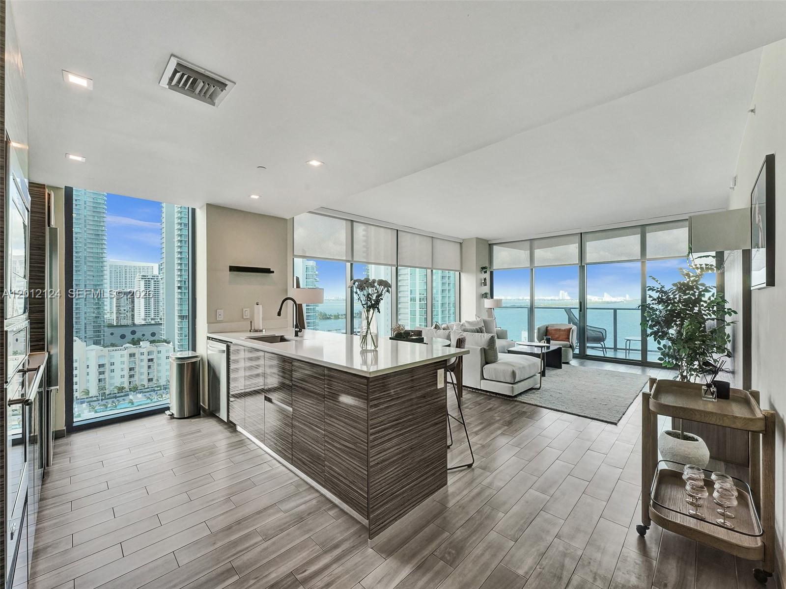 460 NE 28th St #1701, Miami FL 33137