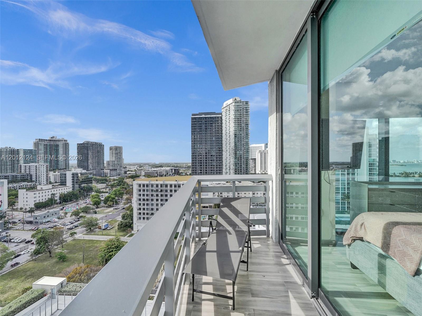 460 NE 28th St #1701, Miami FL 33137