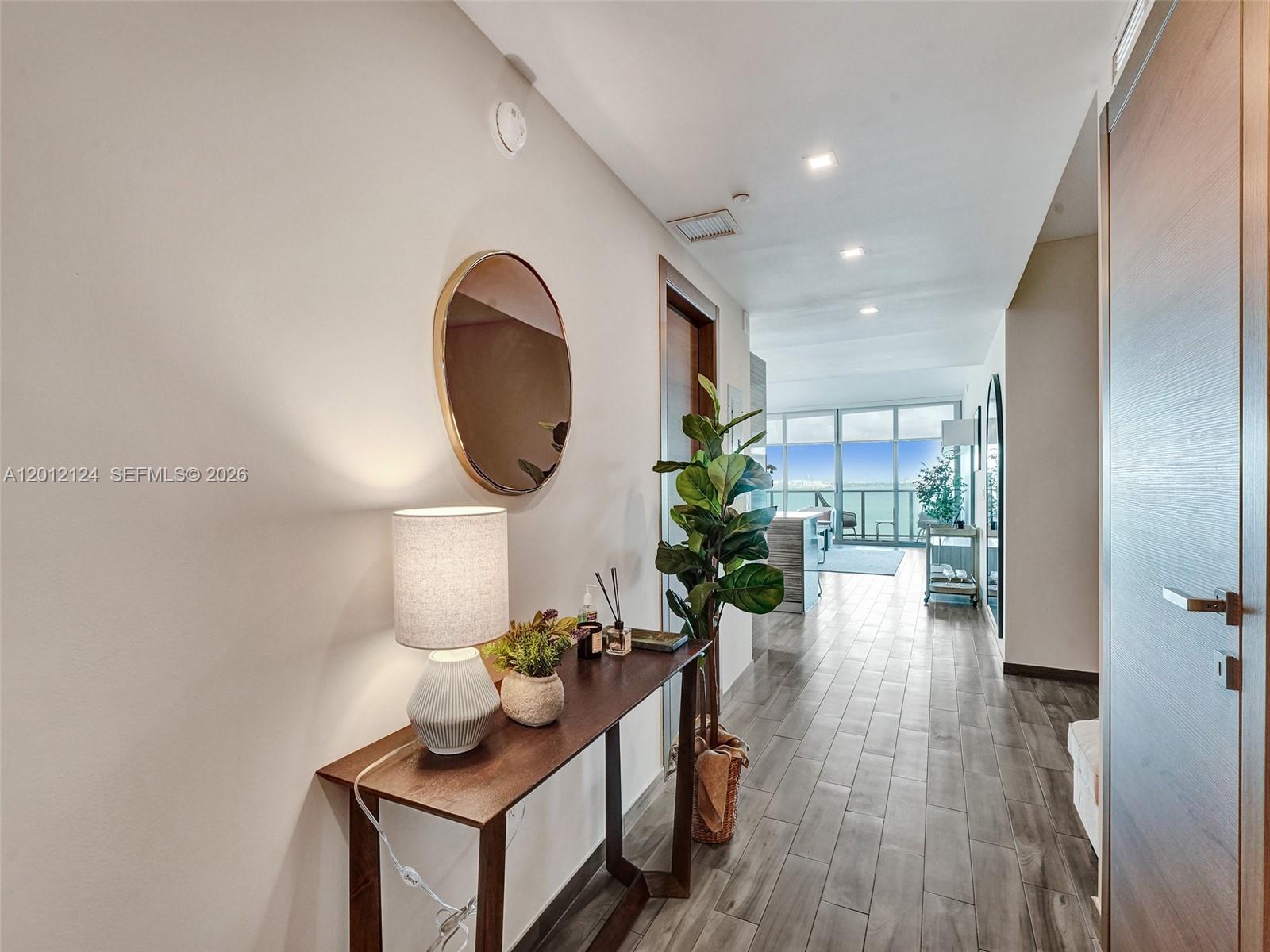 460 NE 28th St #1701, Miami FL 33137