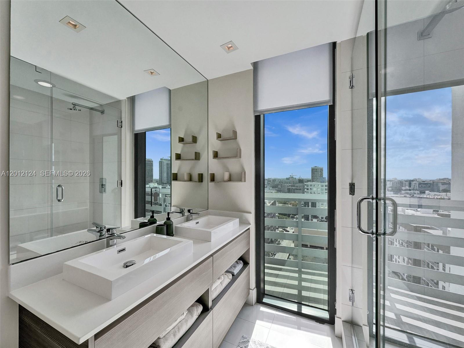 460 NE 28th St #1701, Miami FL 33137