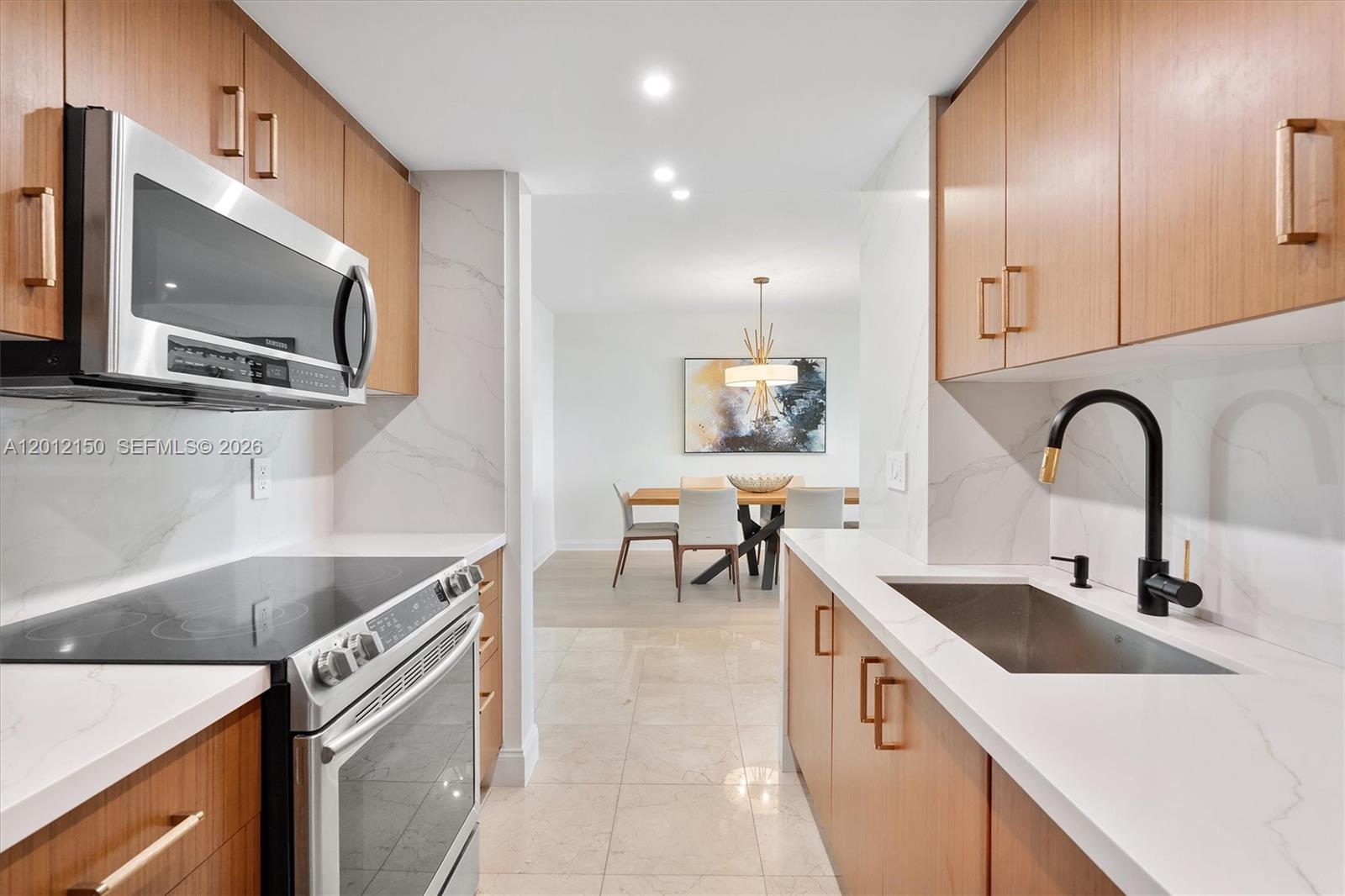 10275 Collins Ave #1530, Bal Harbour FL 33154