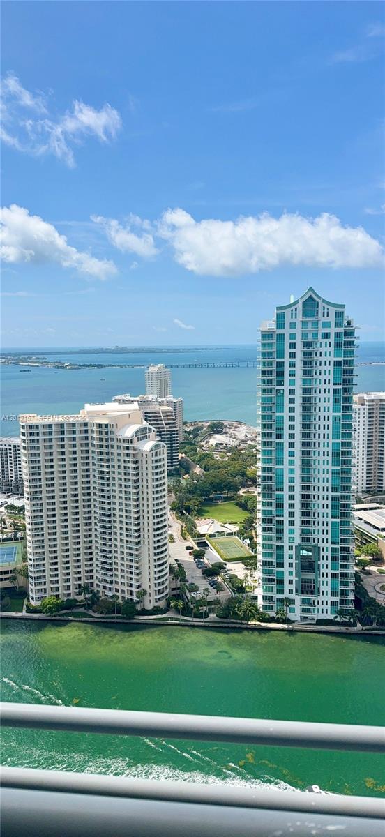 335 S Biscayne Blvd #UPH-01, Miami FL 33131