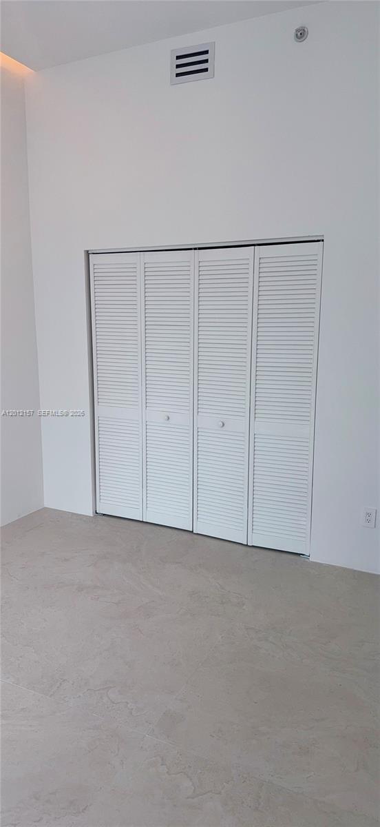 335 S Biscayne Blvd #UPH-01, Miami FL 33131