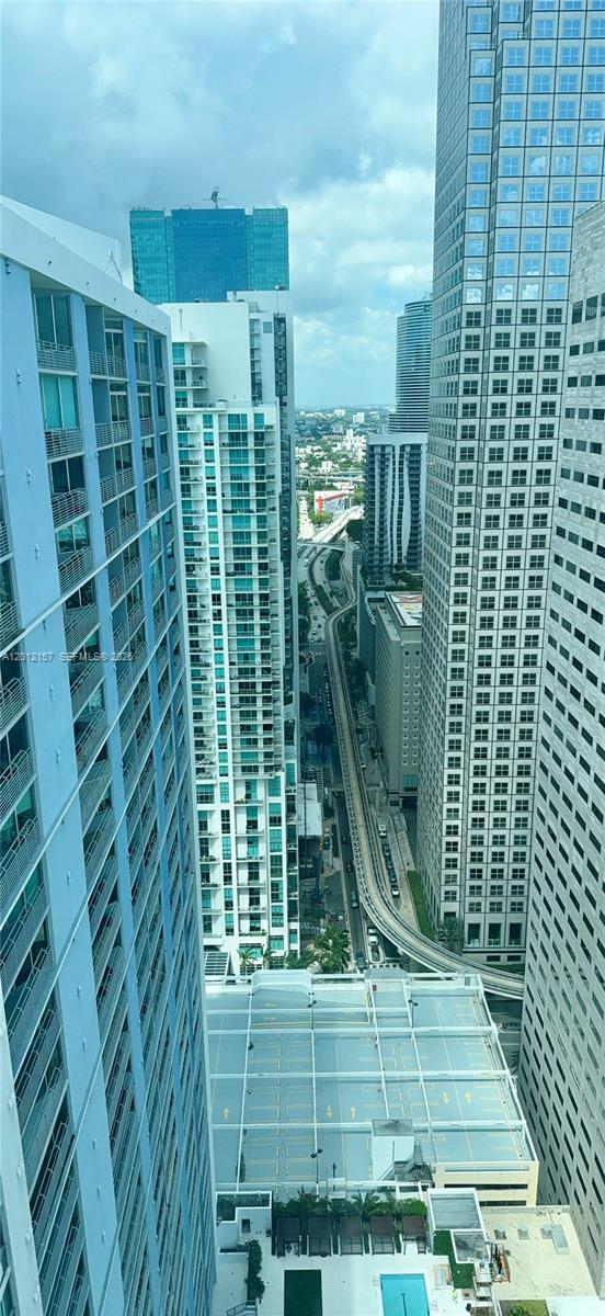 335 S Biscayne Blvd #UPH-01, Miami FL 33131