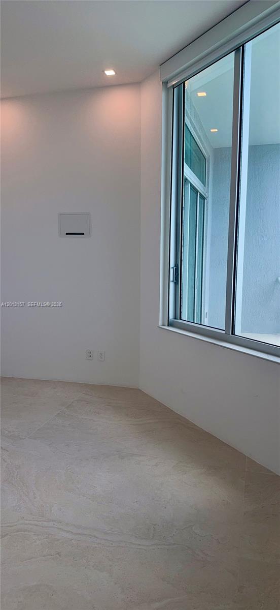 335 S Biscayne Blvd #UPH-01, Miami FL 33131
