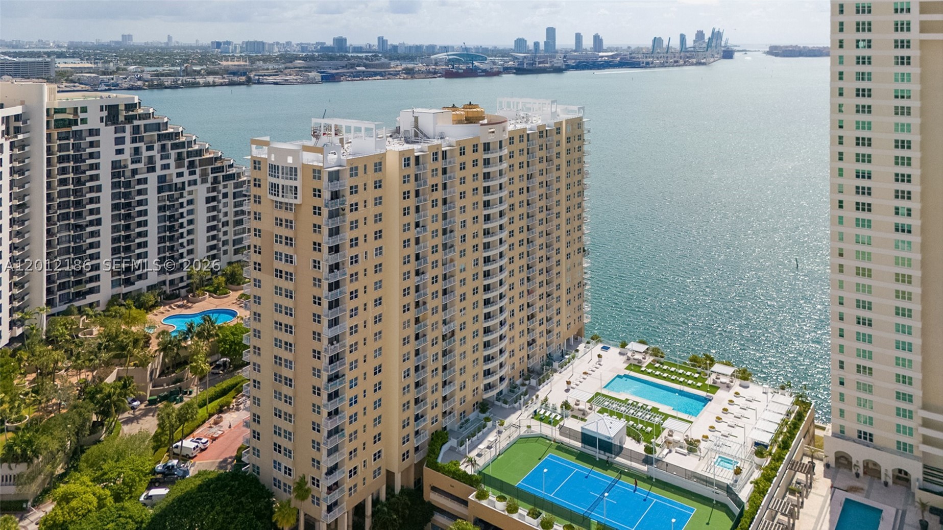 770 Claughton Island Dr #1114, Miami FL 33131