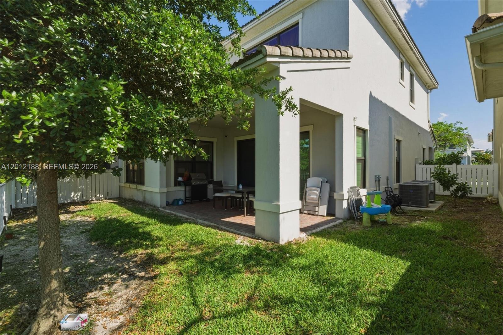 8815 NW 37th Dr, Coral Springs FL 33065