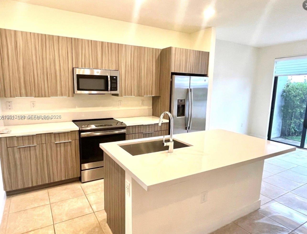 9083 NW 159th St #9083, Miami Lakes FL 33018