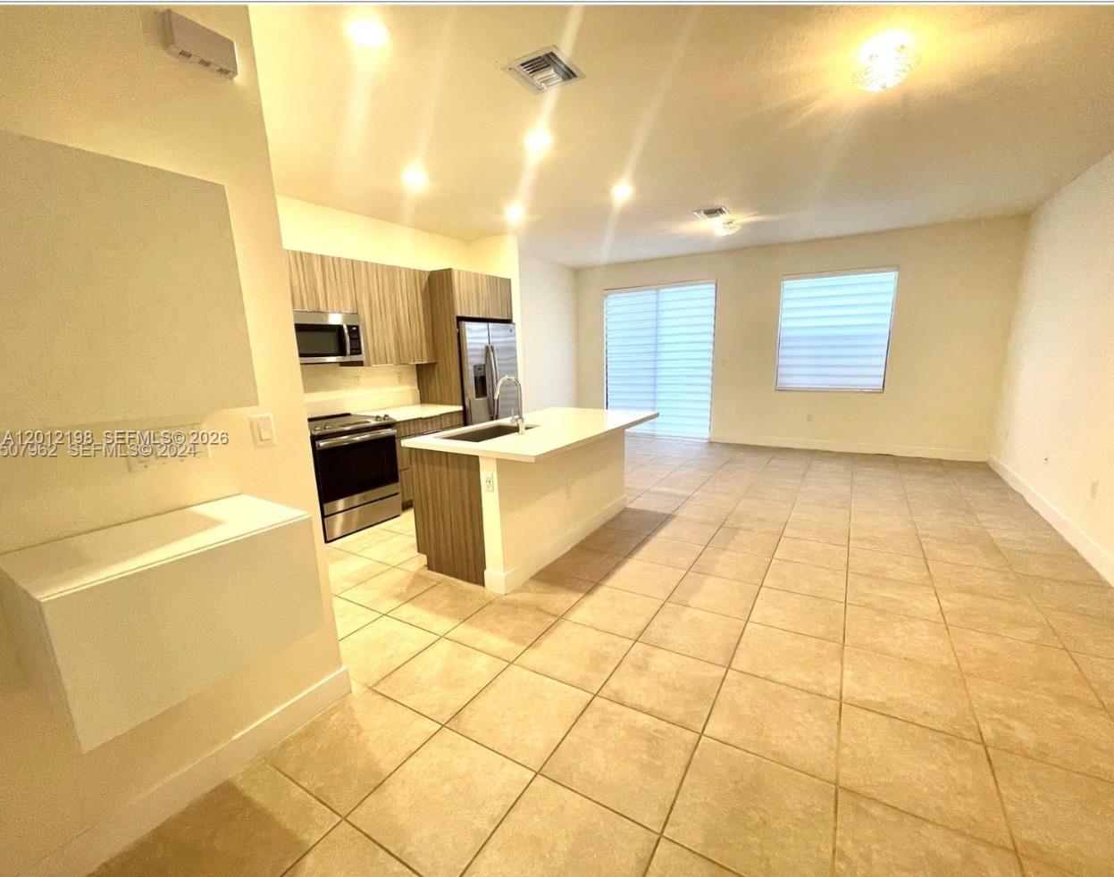 9083 NW 159th St #9083, Miami Lakes FL 33018