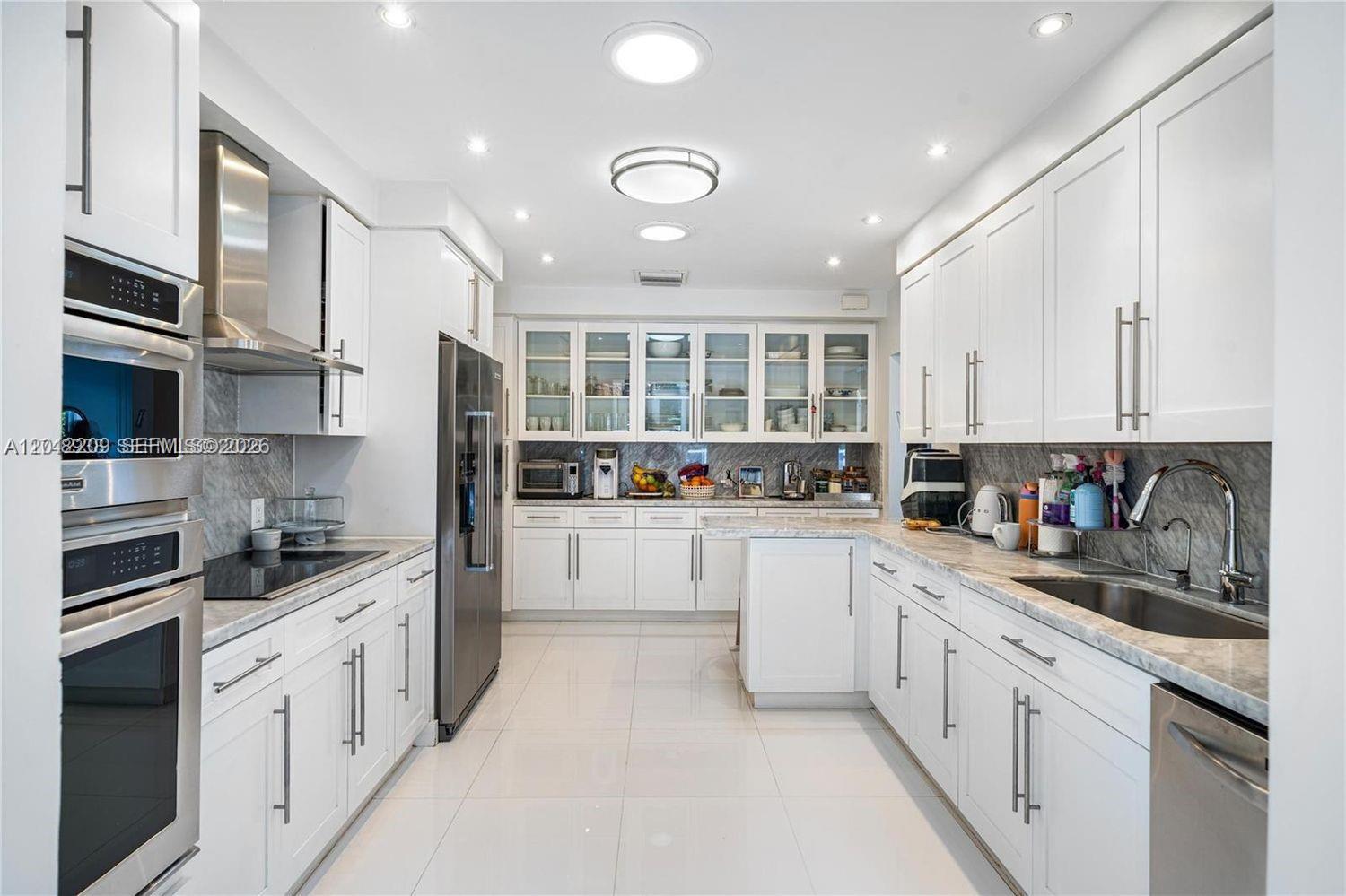 530 Sabal Palm Rd, Miami FL 33137