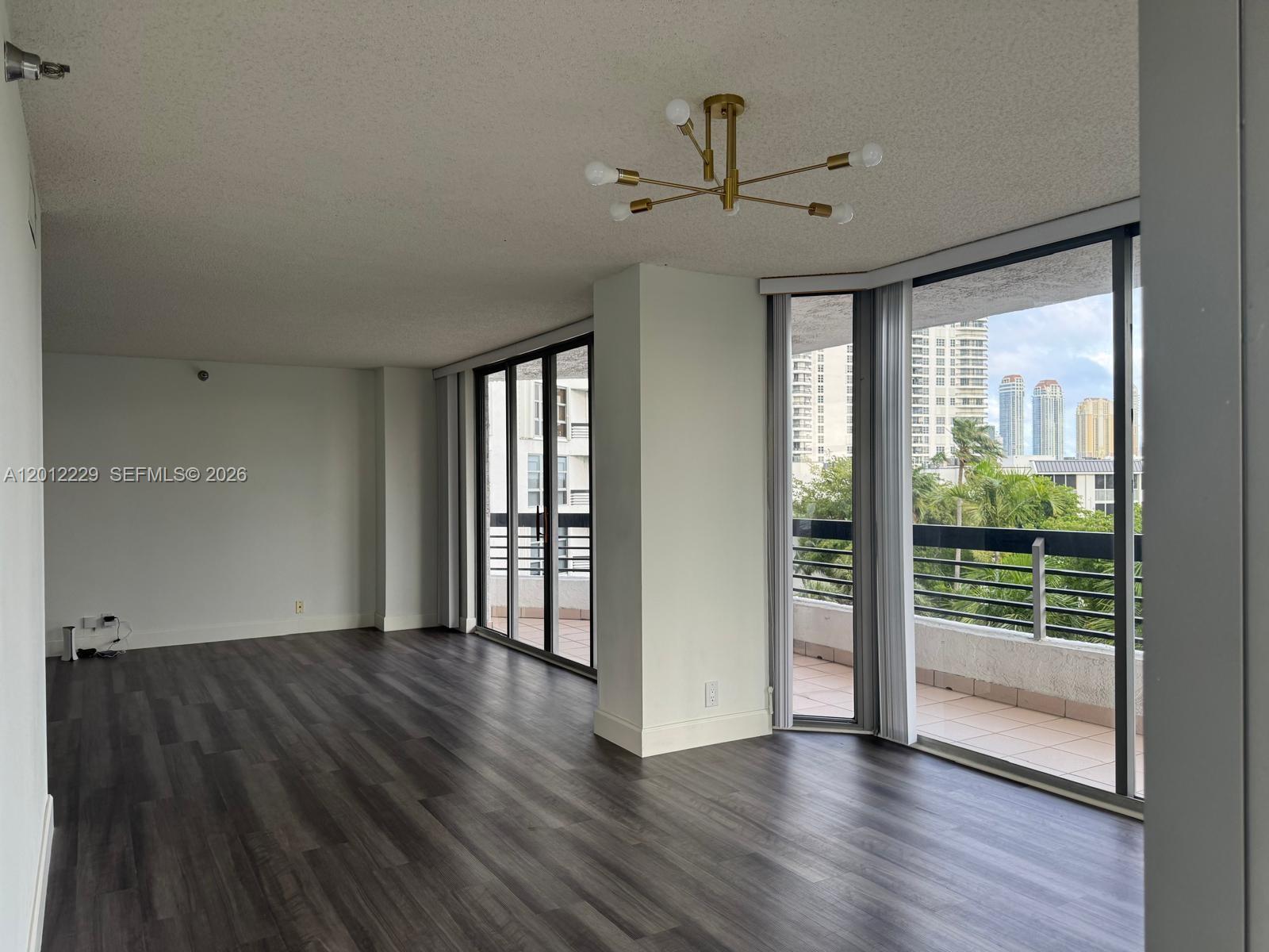 3400 NE 192nd St #504, Aventura FL 33180