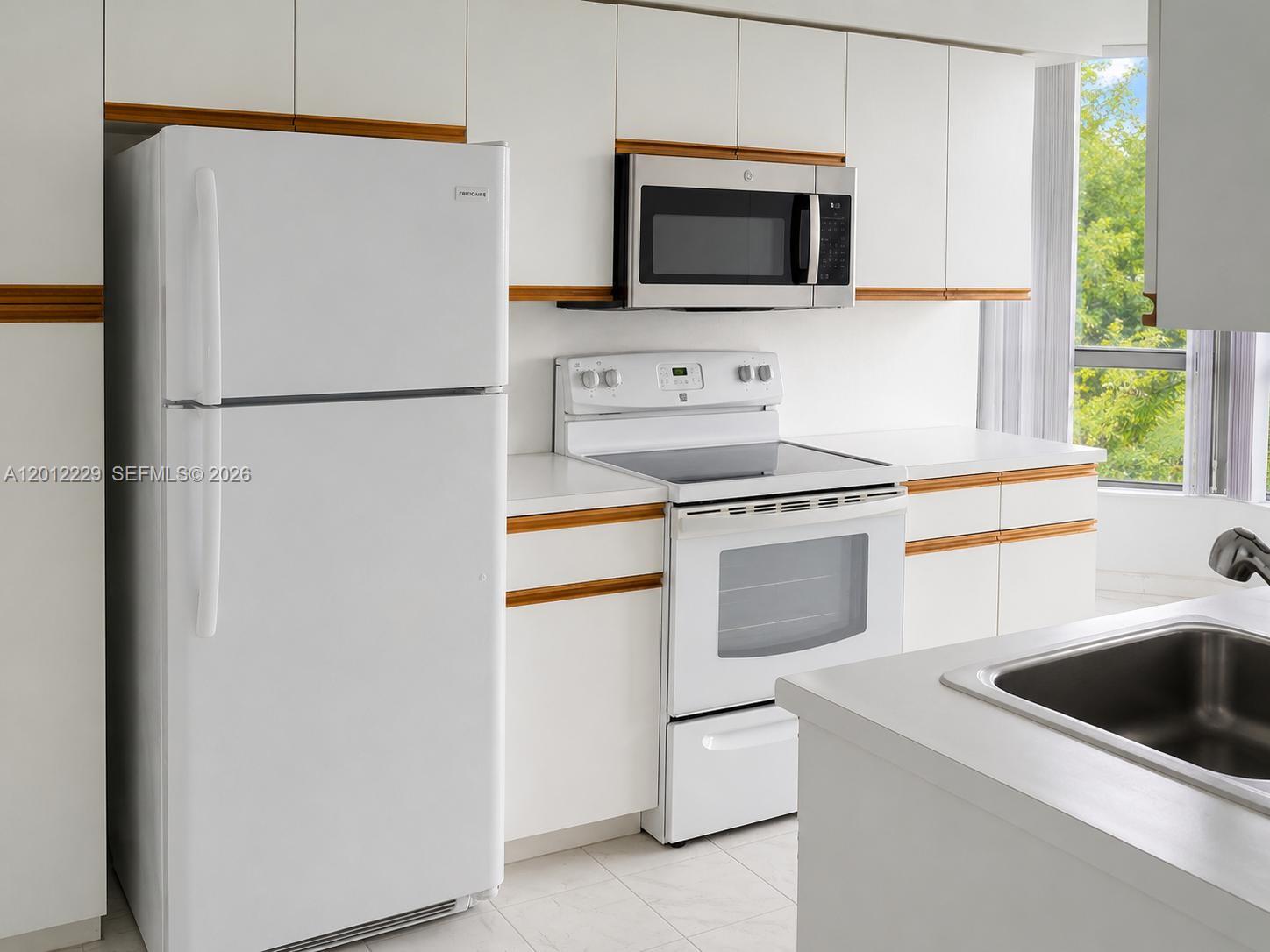 3400 NE 192nd St #504, Aventura FL 33180