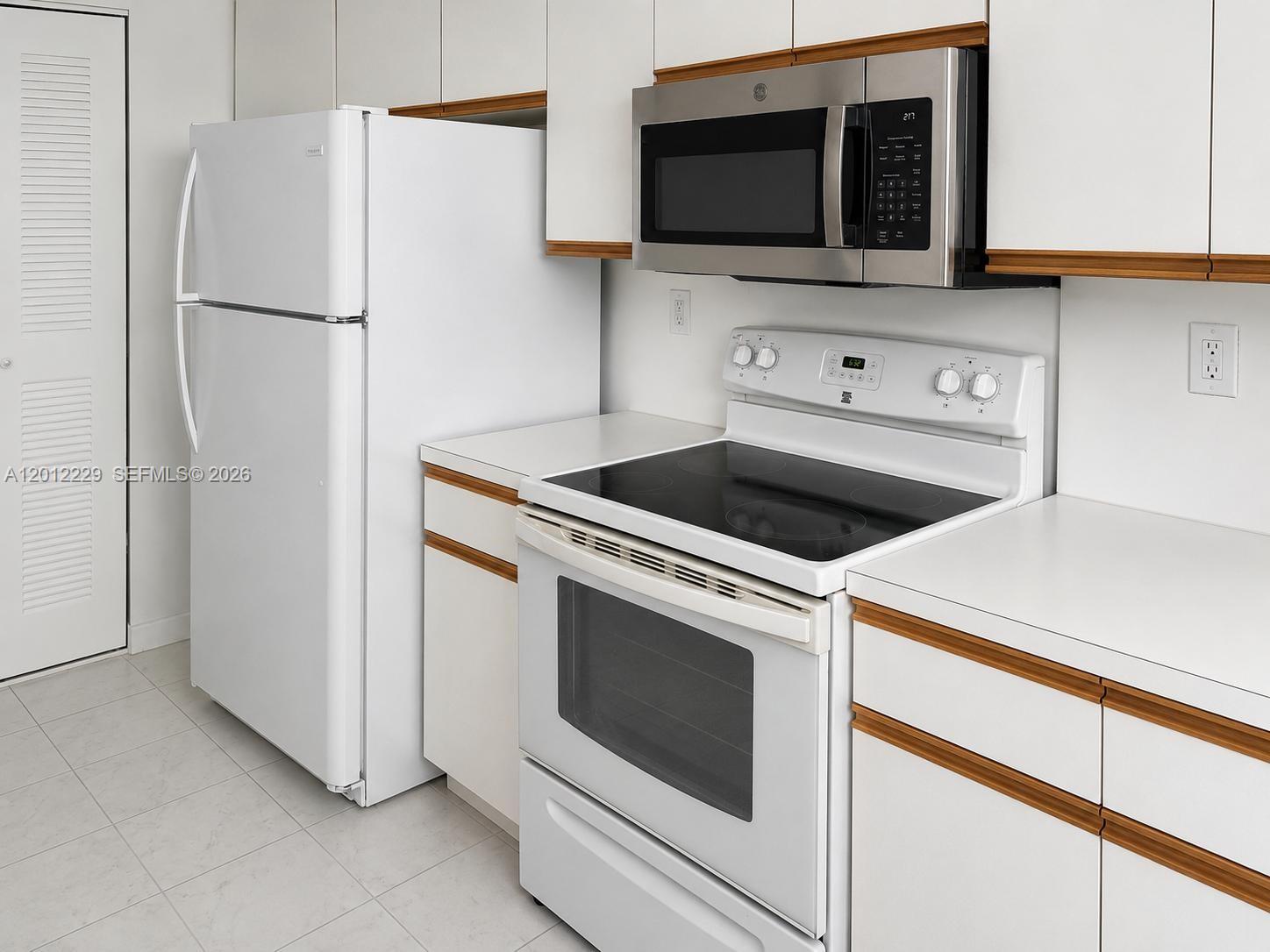 3400 NE 192nd St #504, Aventura FL 33180