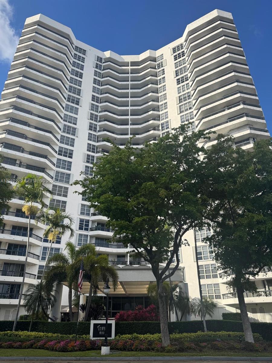 3400 NE 192nd St #504, Aventura FL 33180