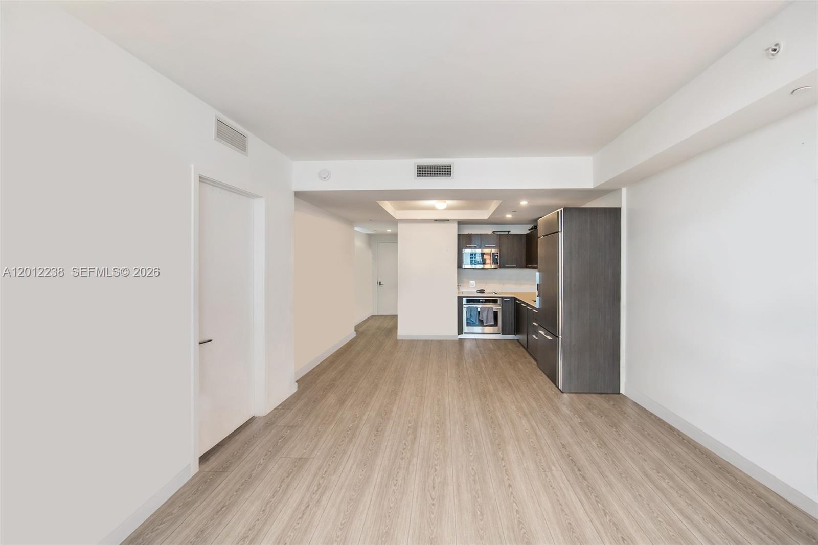 45 SW 9th St #1604, Miami FL 33130