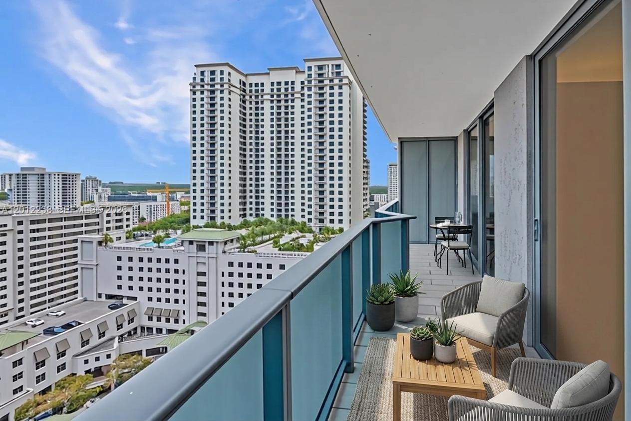 45 SW 9th St #1604, Miami FL 33130