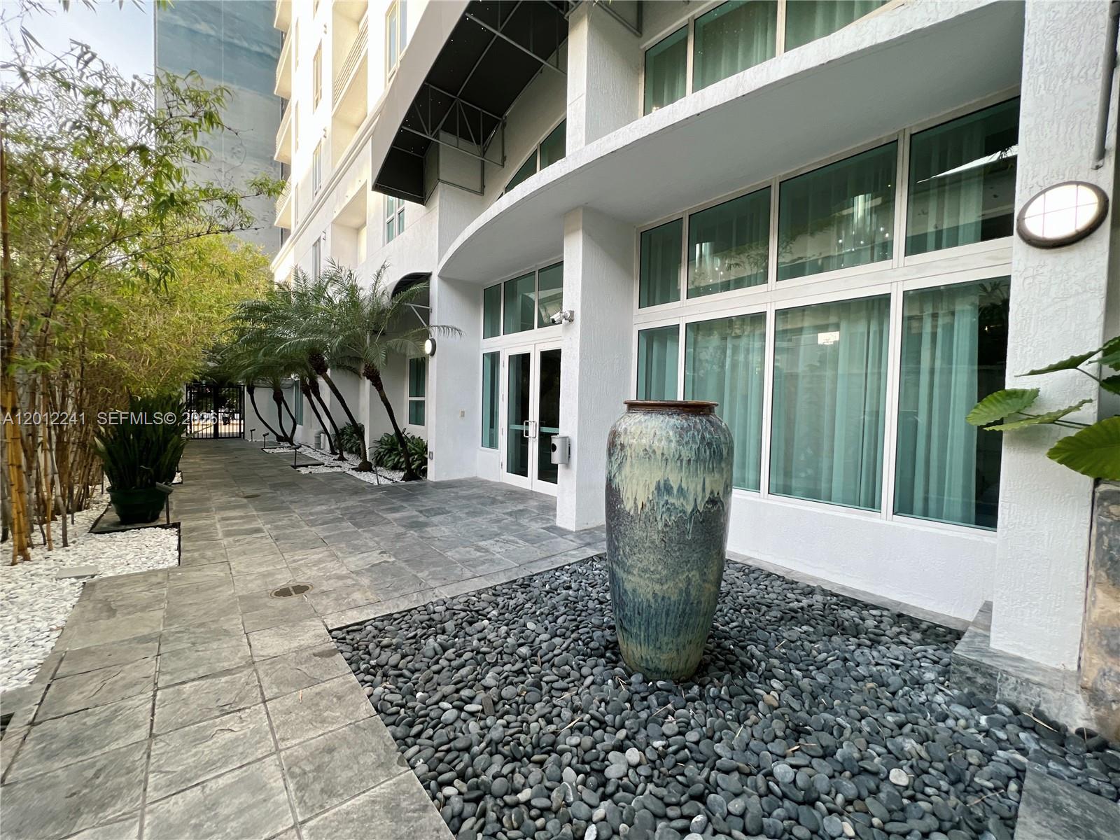 234 NE 3rd St #703, Miami FL 33132