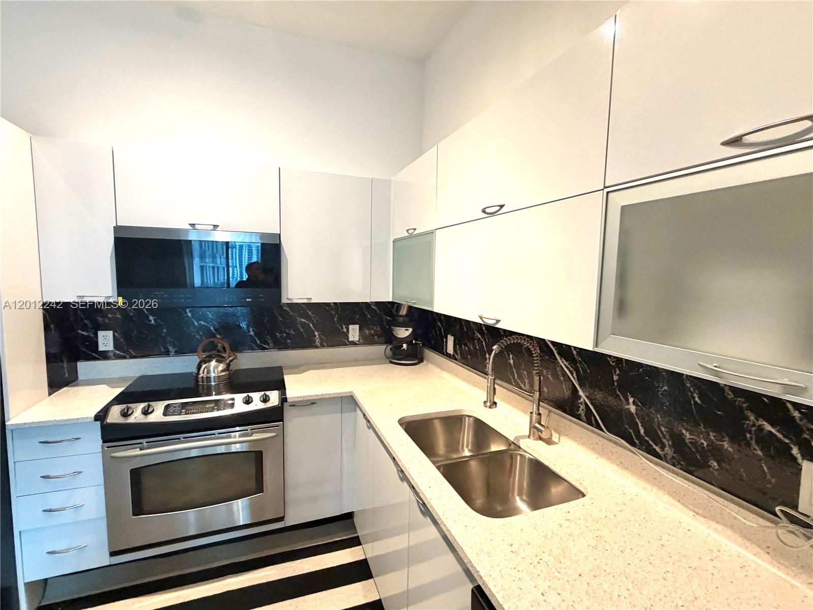 234 NE 3rd St #1908, Miami FL 33132