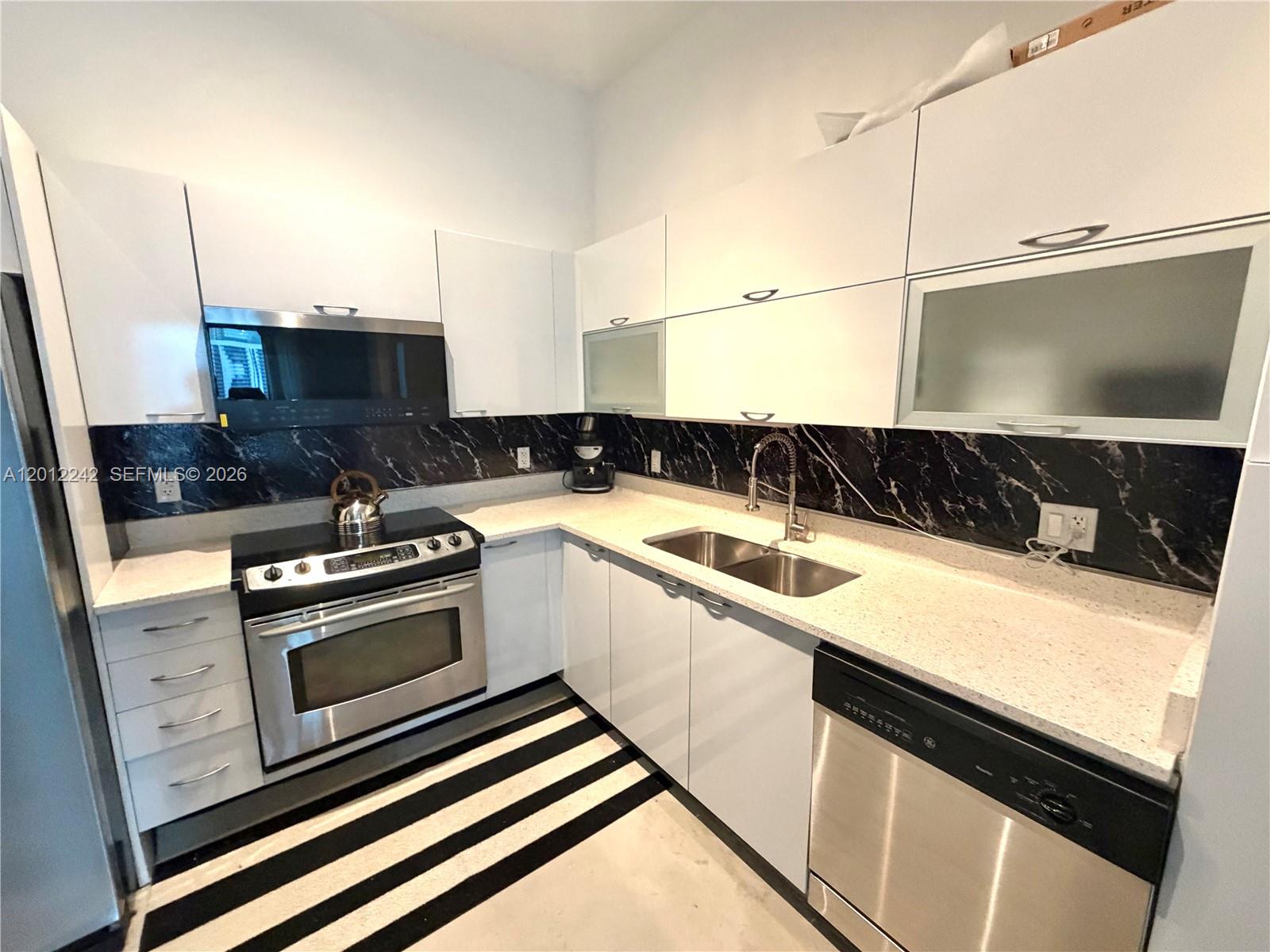 234 NE 3rd St #1908, Miami FL 33132