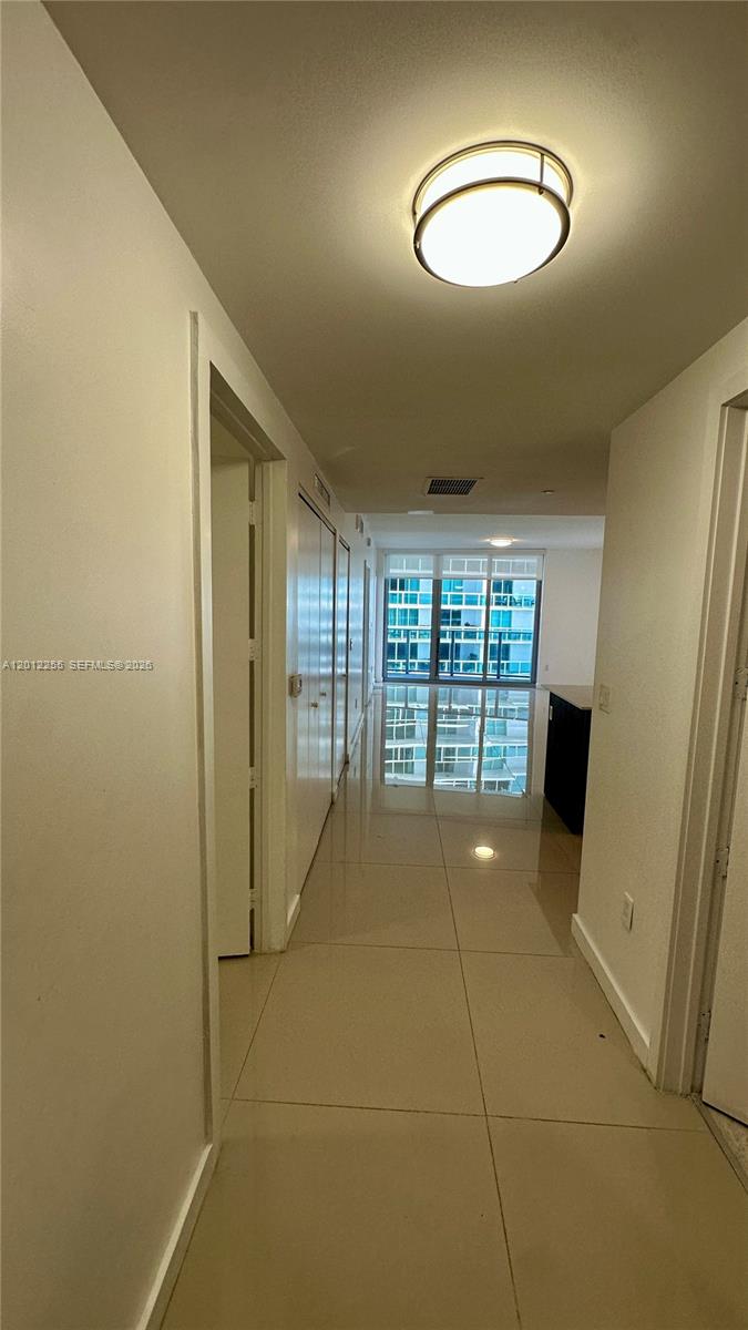 488 NE 18th St #2807, Miami FL 33132