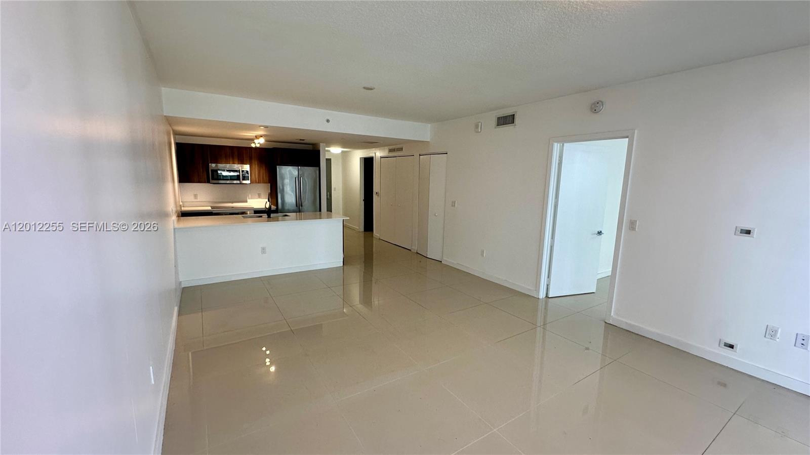 488 NE 18th St #2807, Miami FL 33132