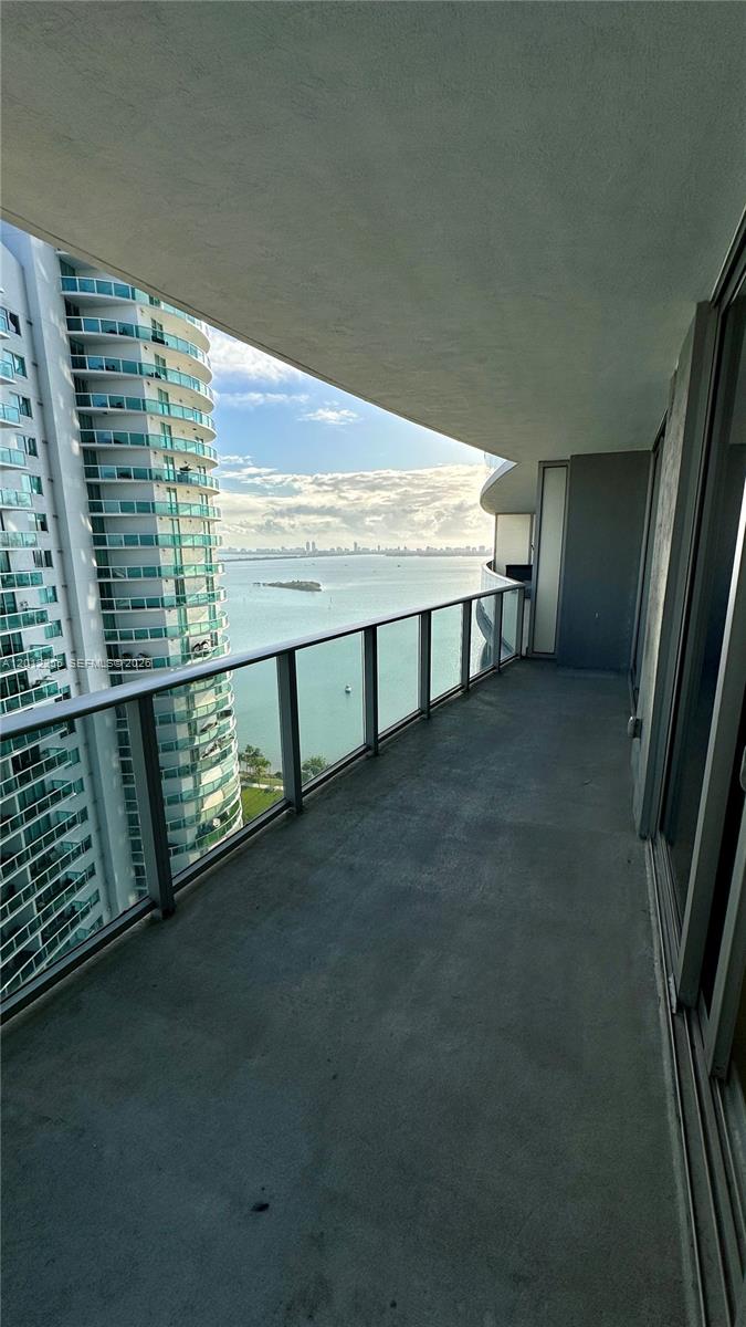 488 NE 18th St #2807, Miami FL 33132