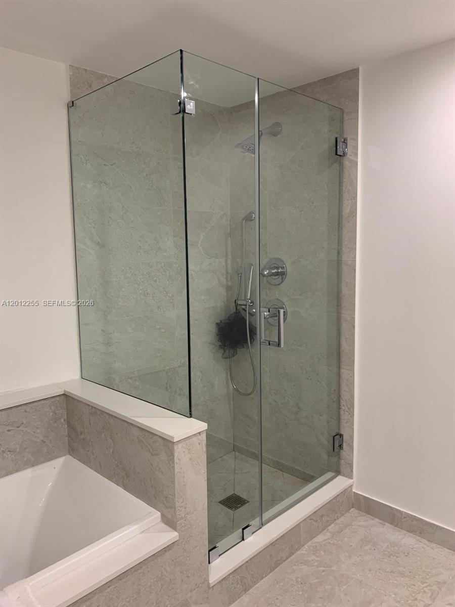 488 NE 18th St #2807, Miami FL 33132