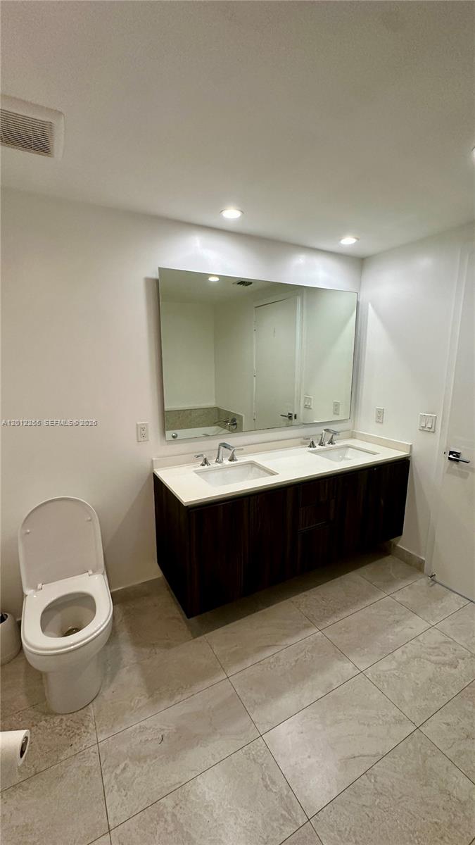 488 NE 18th St #2807, Miami FL 33132