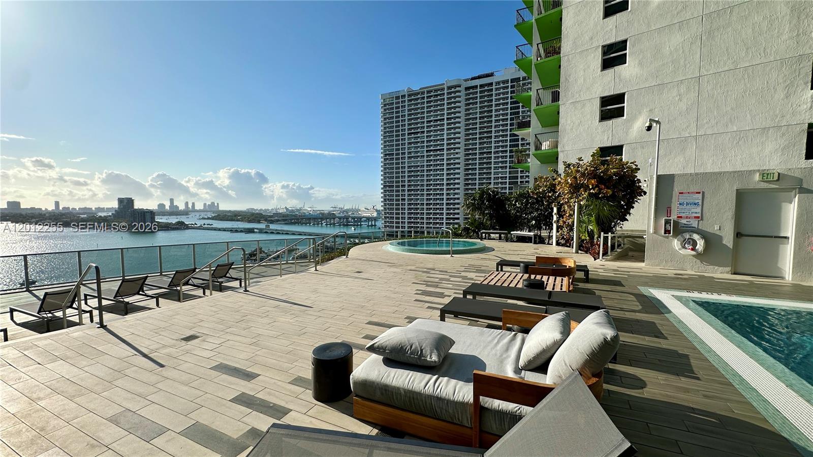 488 NE 18th St #2807, Miami FL 33132