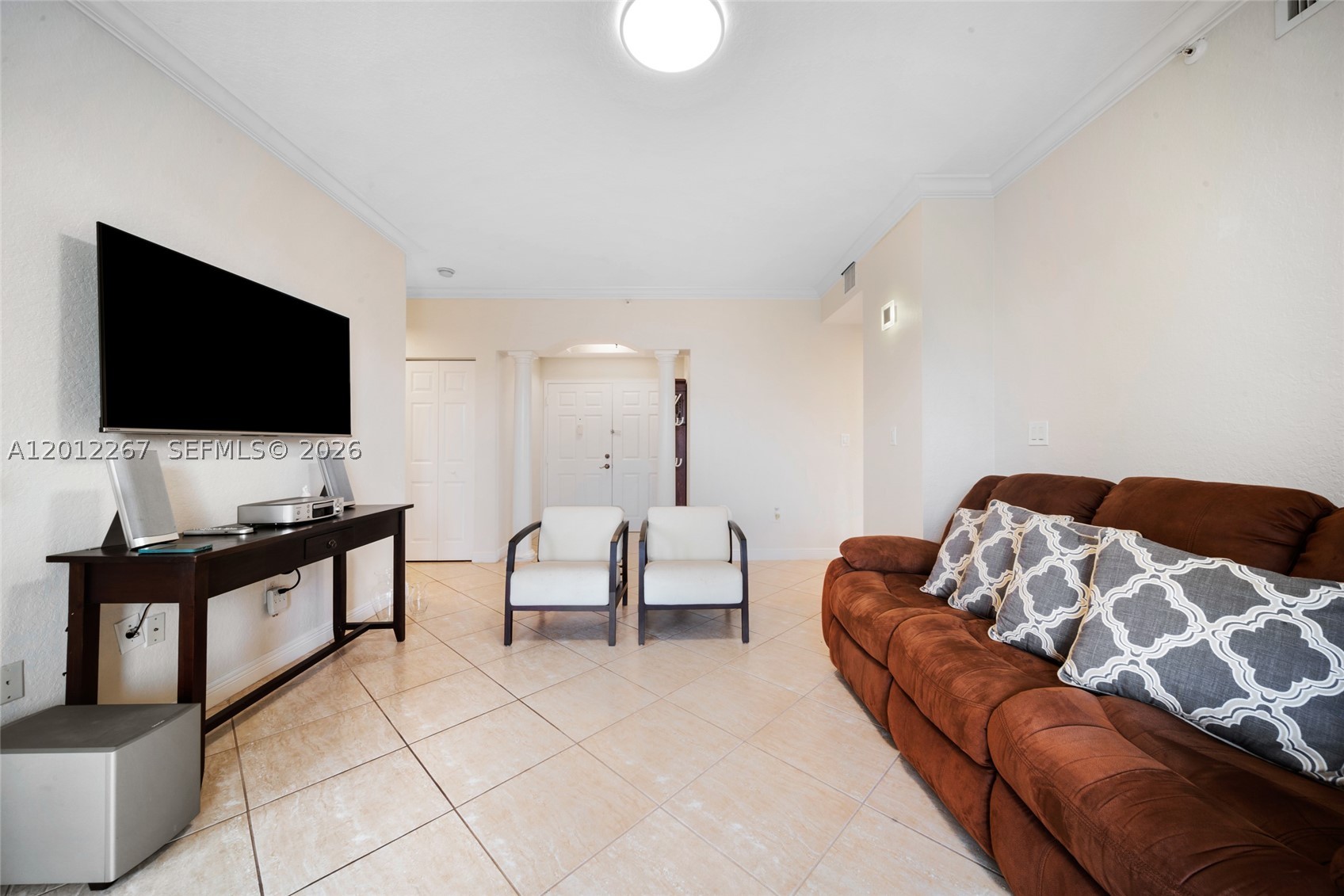 9021 SW 94th St #310, Miami FL 33176