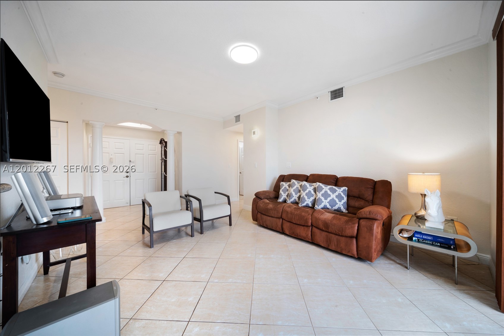 9021 SW 94th St #310, Miami FL 33176
