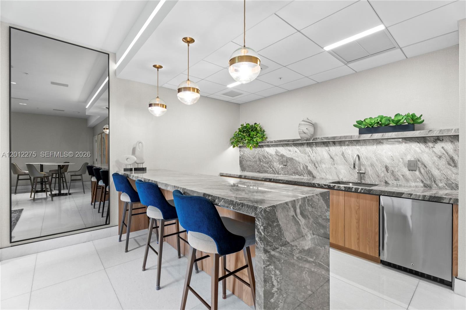 888 Brickell Key Dr #1702, Miami FL 33131