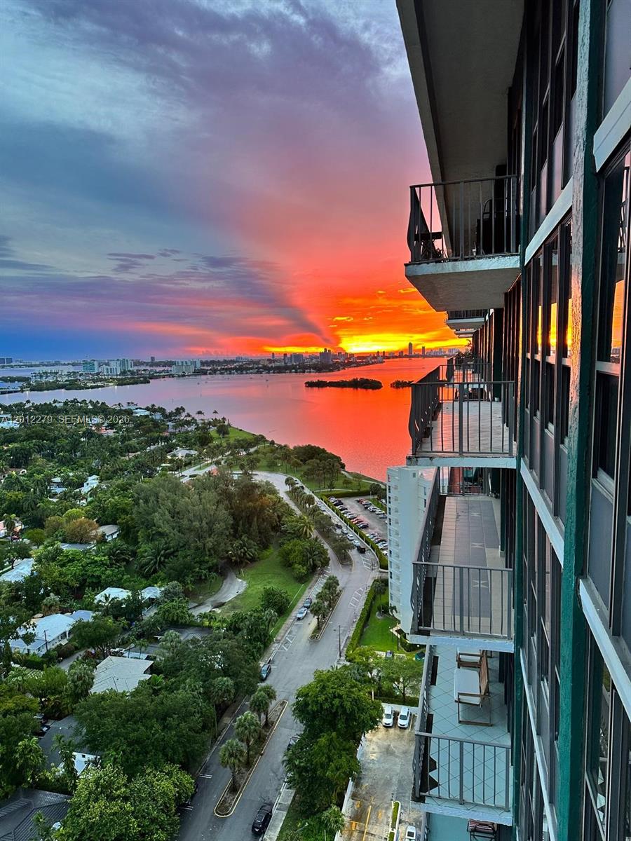 780 NE 69th St #1210, Miami FL 33138