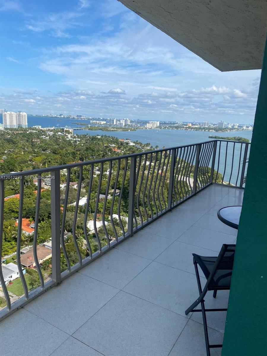 780 NE 69th St #1210, Miami FL 33138
