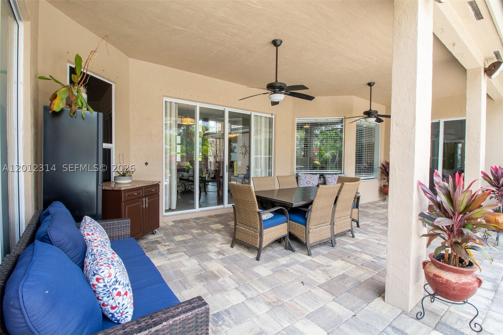 2910 Fairways Dr, Homestead FL 33035