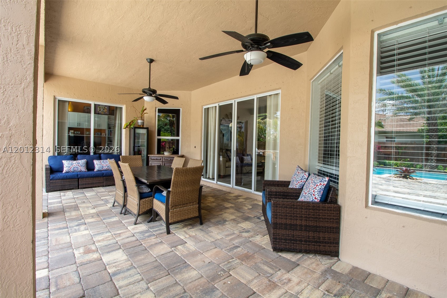 2910 Fairways Dr, Homestead FL 33035