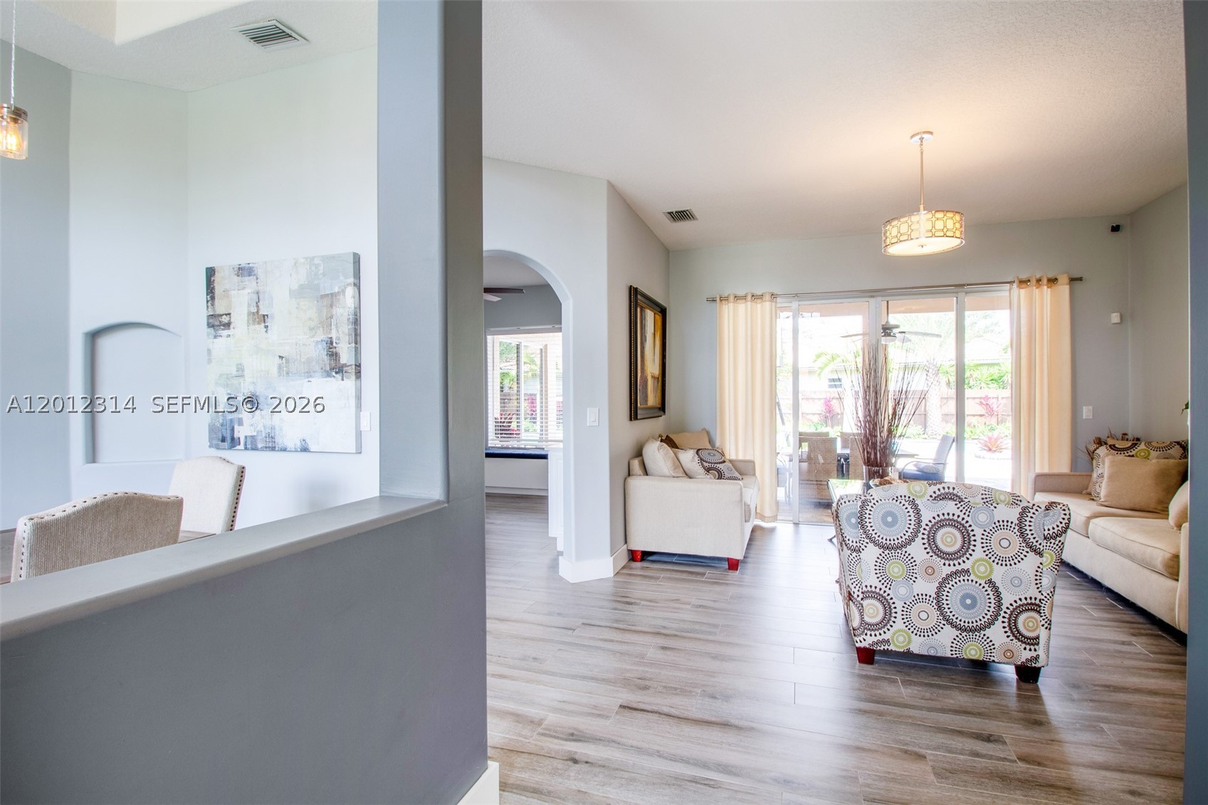 2910 Fairways Dr, Homestead FL 33035