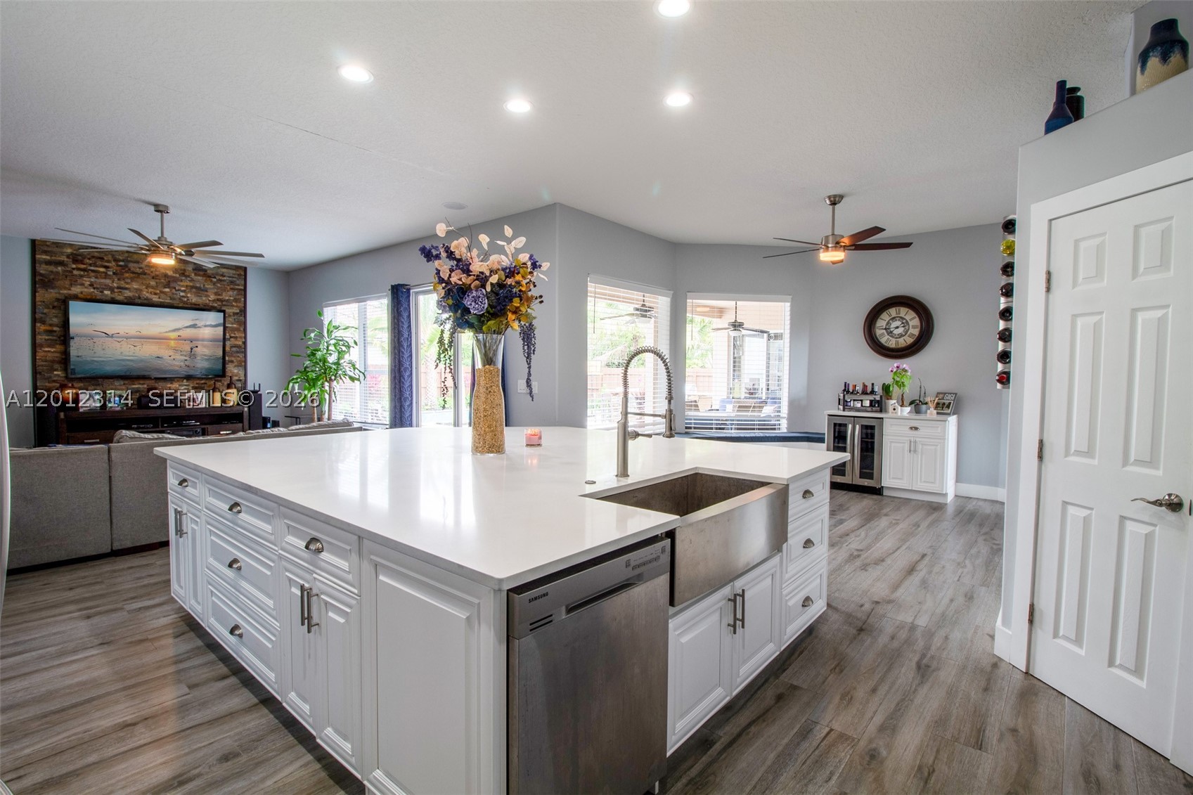 2910 Fairways Dr, Homestead FL 33035