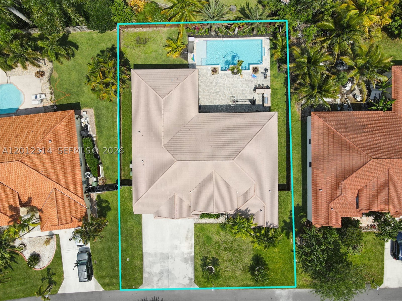 2910 Fairways Dr, Homestead FL 33035