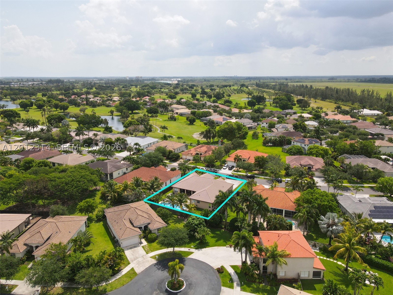 2910 Fairways Dr, Homestead FL 33035