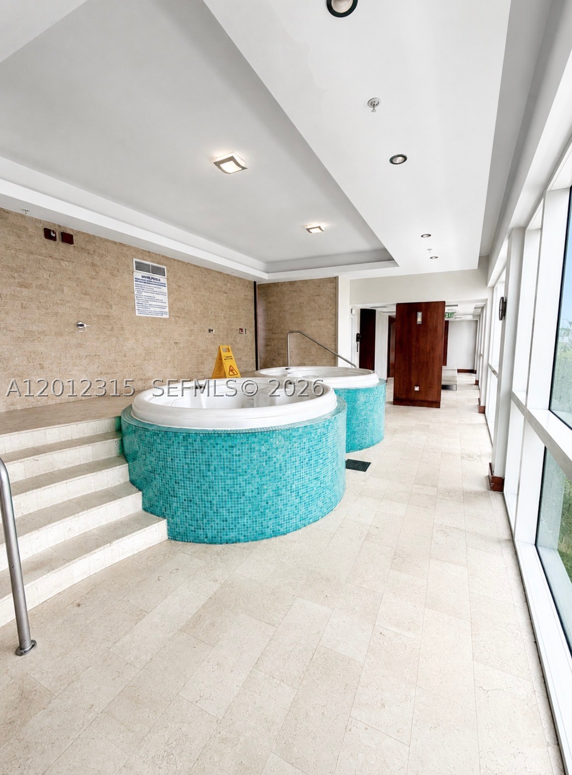 41 SE 5th St #2011, Miami FL 33131