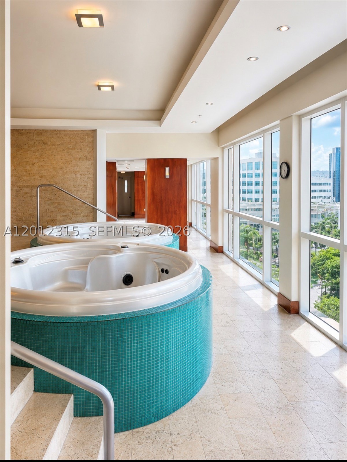 41 SE 5th St #2011, Miami FL 33131