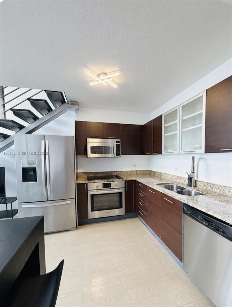 41 SE 5th St #2011, Miami FL 33131
