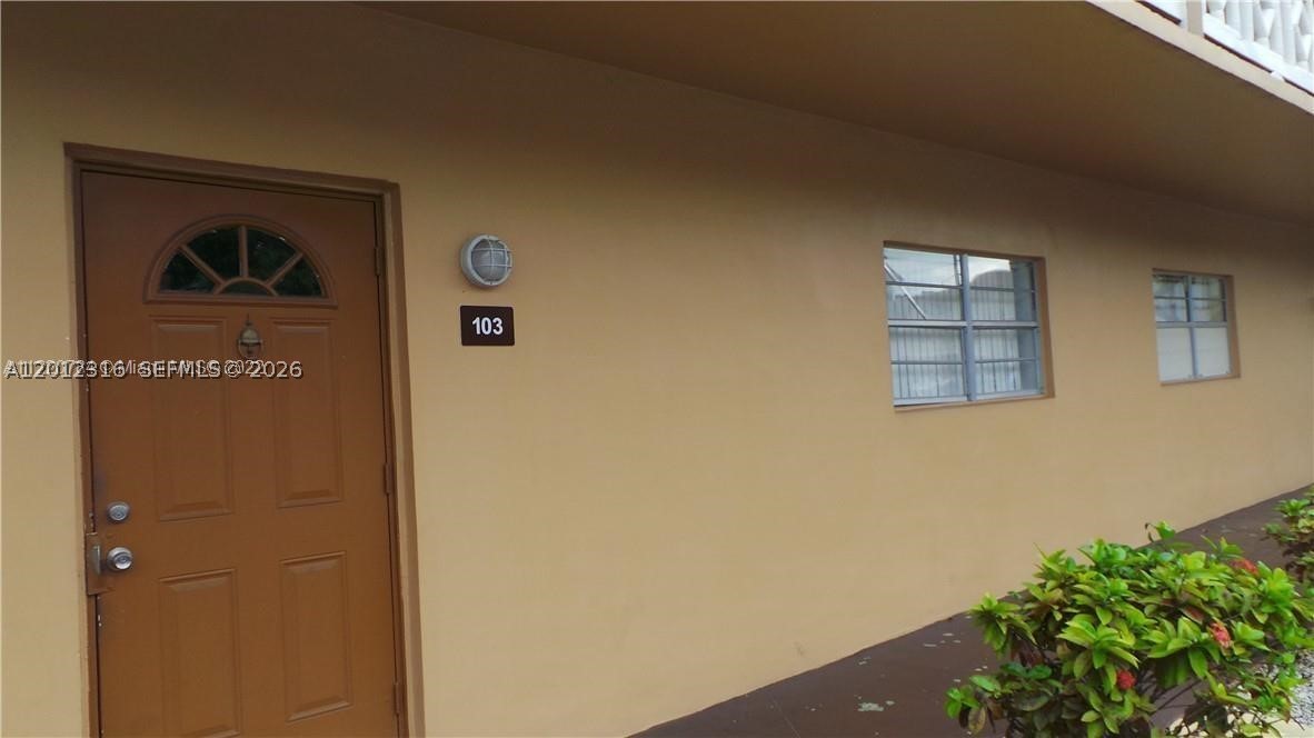 5031 W Oakland Park Blvd #103, Lauderdale Lakes FL 33313