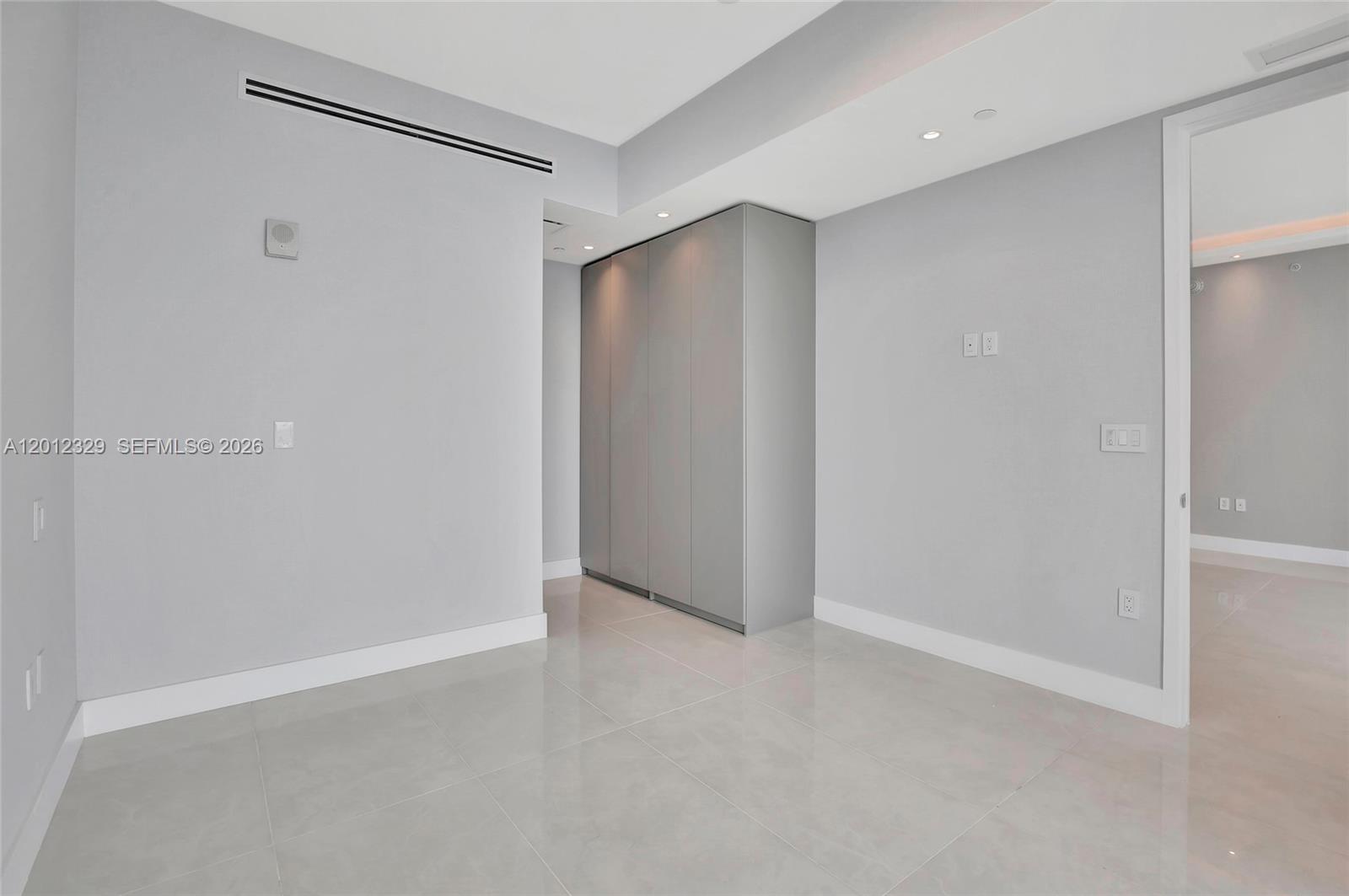 15701 Collins Ave #3804, Sunny Isles Beach FL 33160