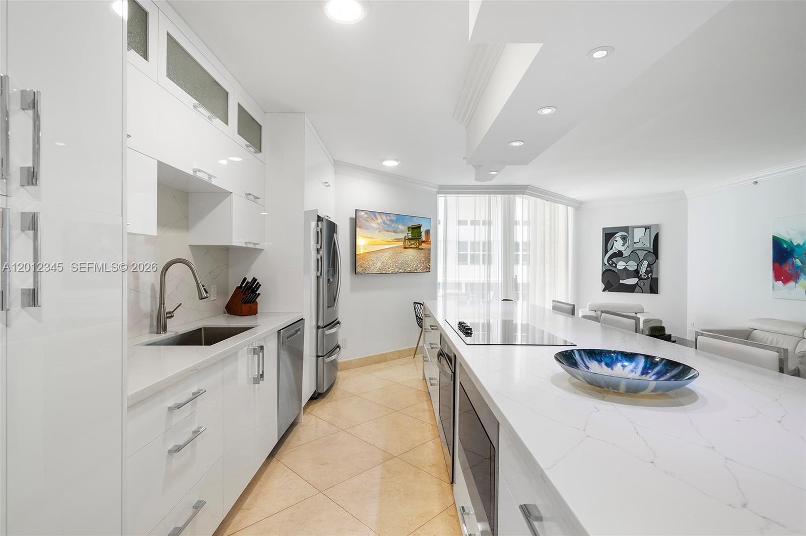 4775 Collins Ave #1504, Miami Beach FL 33140