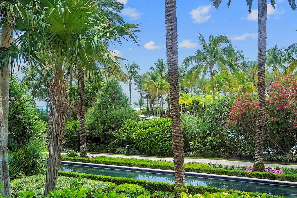 50 S Pointe Dr #TWN1, Miami Beach FL 33139
