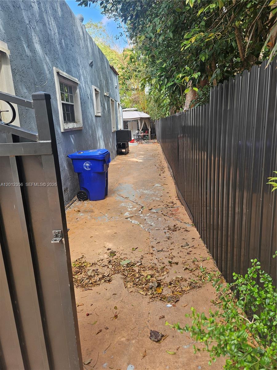 2231 NW 4th Ter, Miami FL 33125