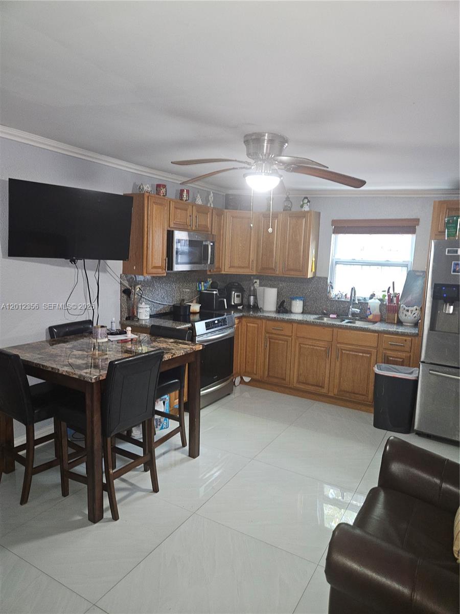 2231 NW 4th Ter, Miami FL 33125