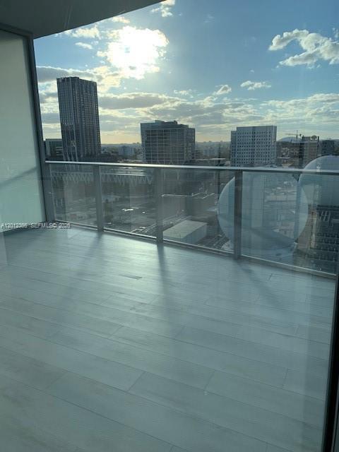 851 NE 1st Ave #2110, Miami FL 33132
